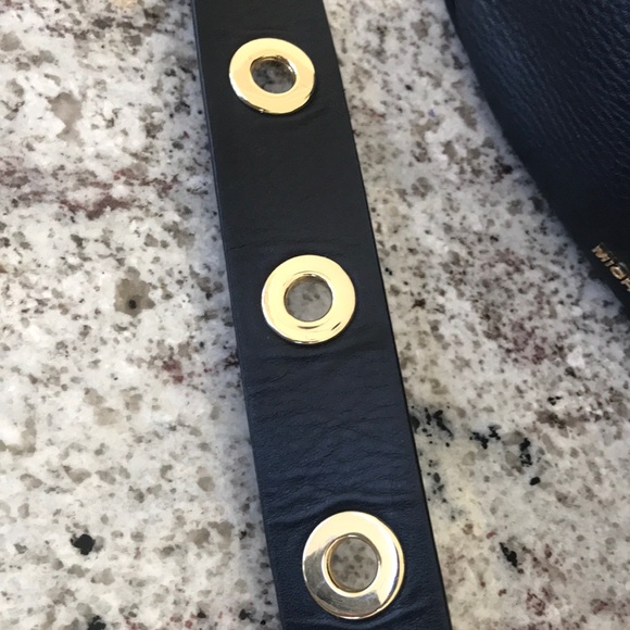 MK purse - Picture 3 of 4